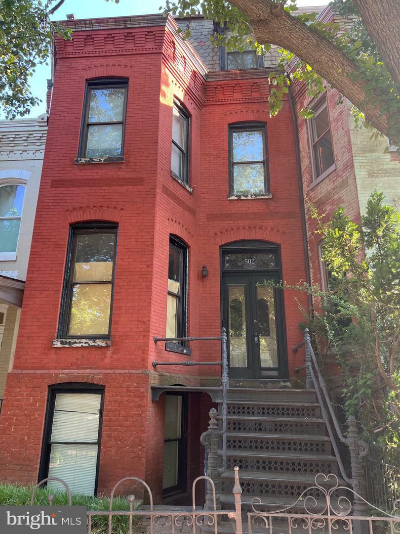 Property Photo: 502 Constitution Avenue NE DC 20002