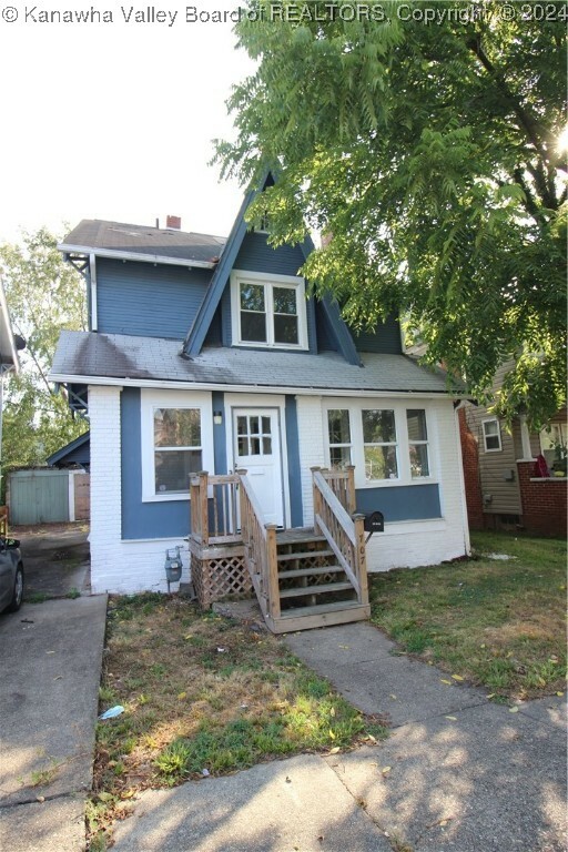 707 Hall Street  Charleston WV 25302 photo