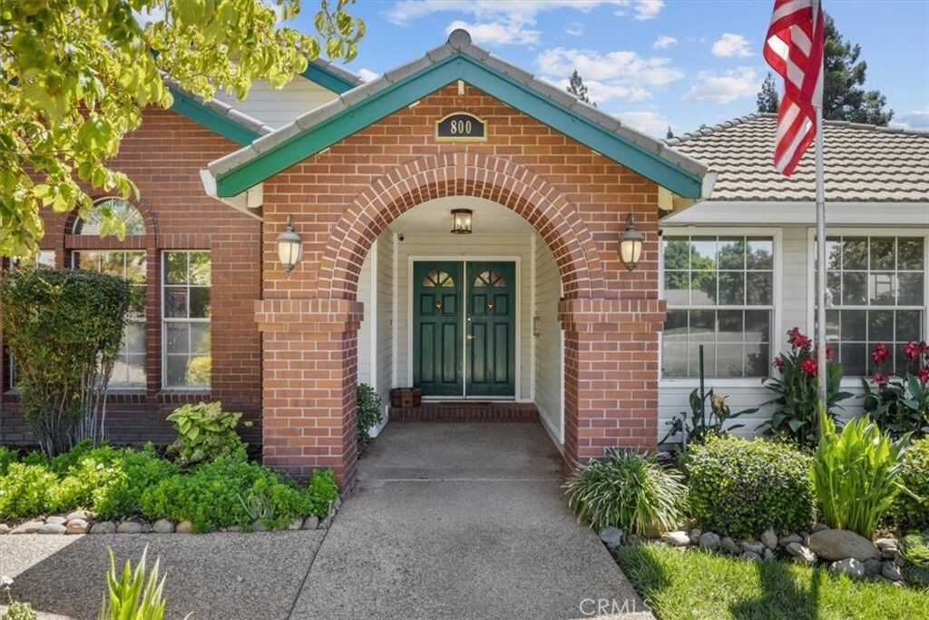 Property Photo:  800 Westgate Court  CA 95926 