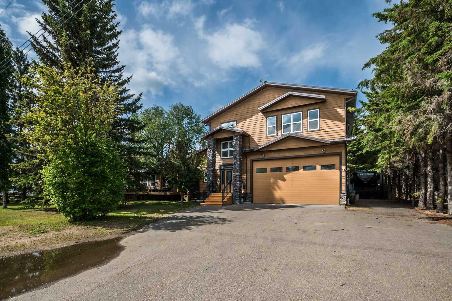 Property Photo:  39026 Range Road 275 18  AB T4S 2A9 