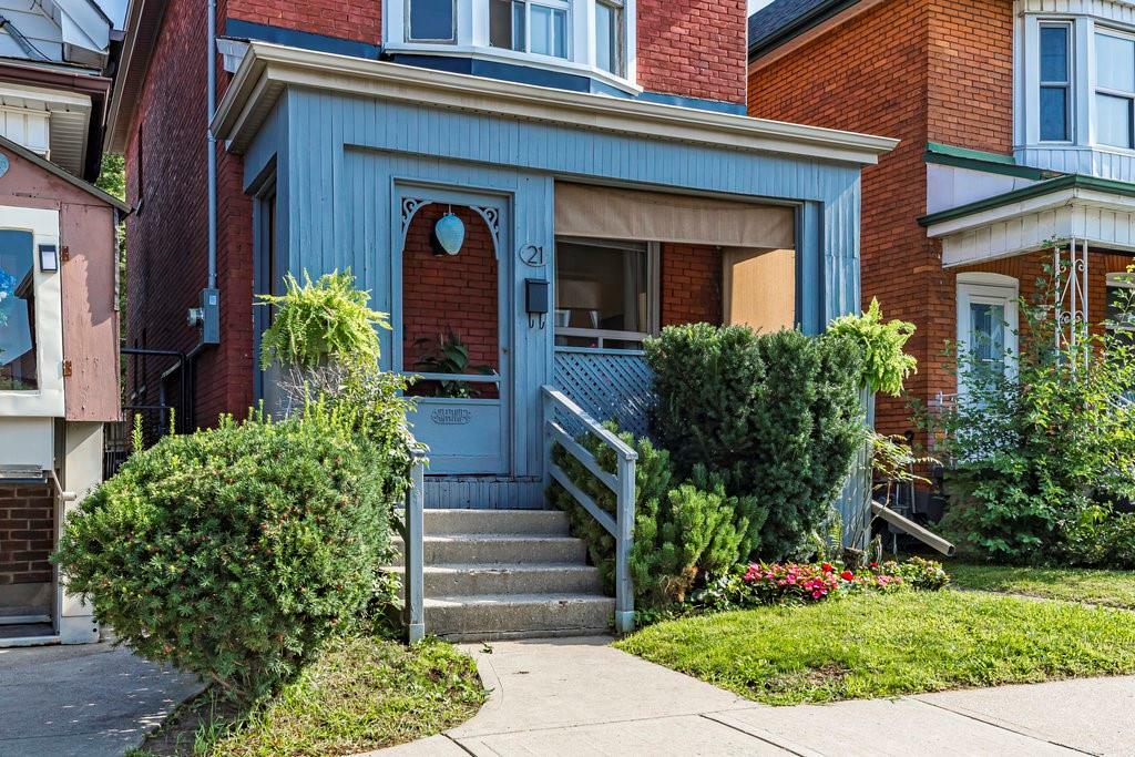 Photo de la propriété:  21 Rosemont Avenue  ON L8L 2M4 