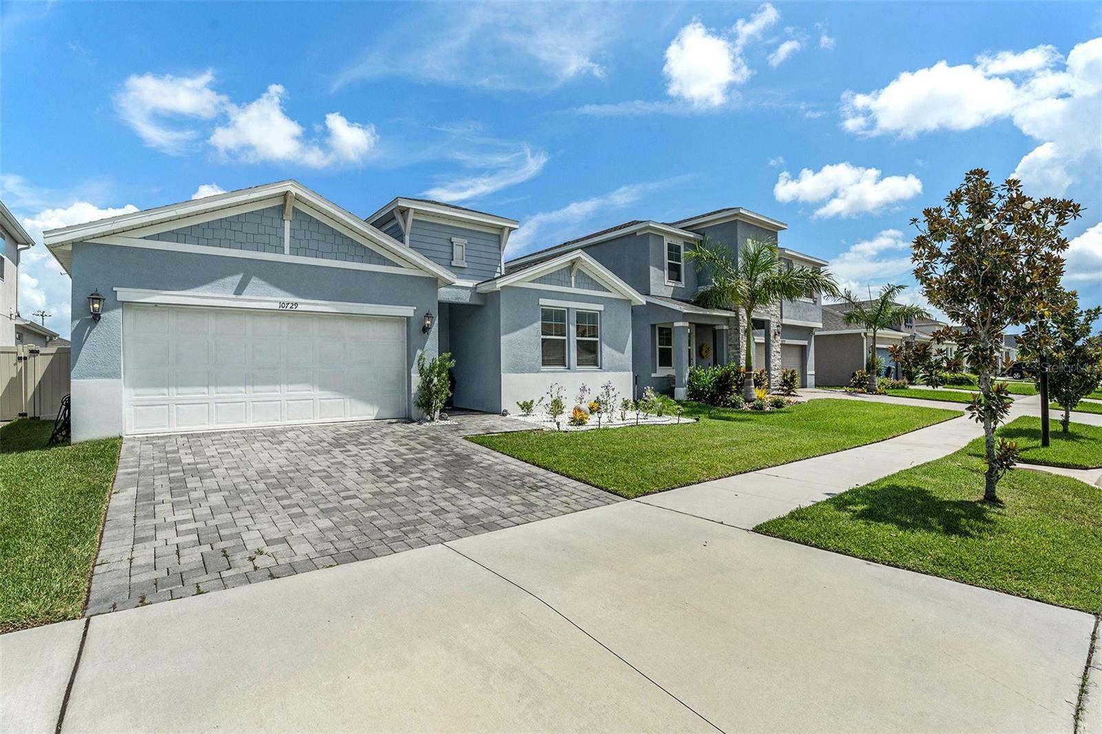 Property Photo:  10729 Whitland Grove Drive  FL 33578 