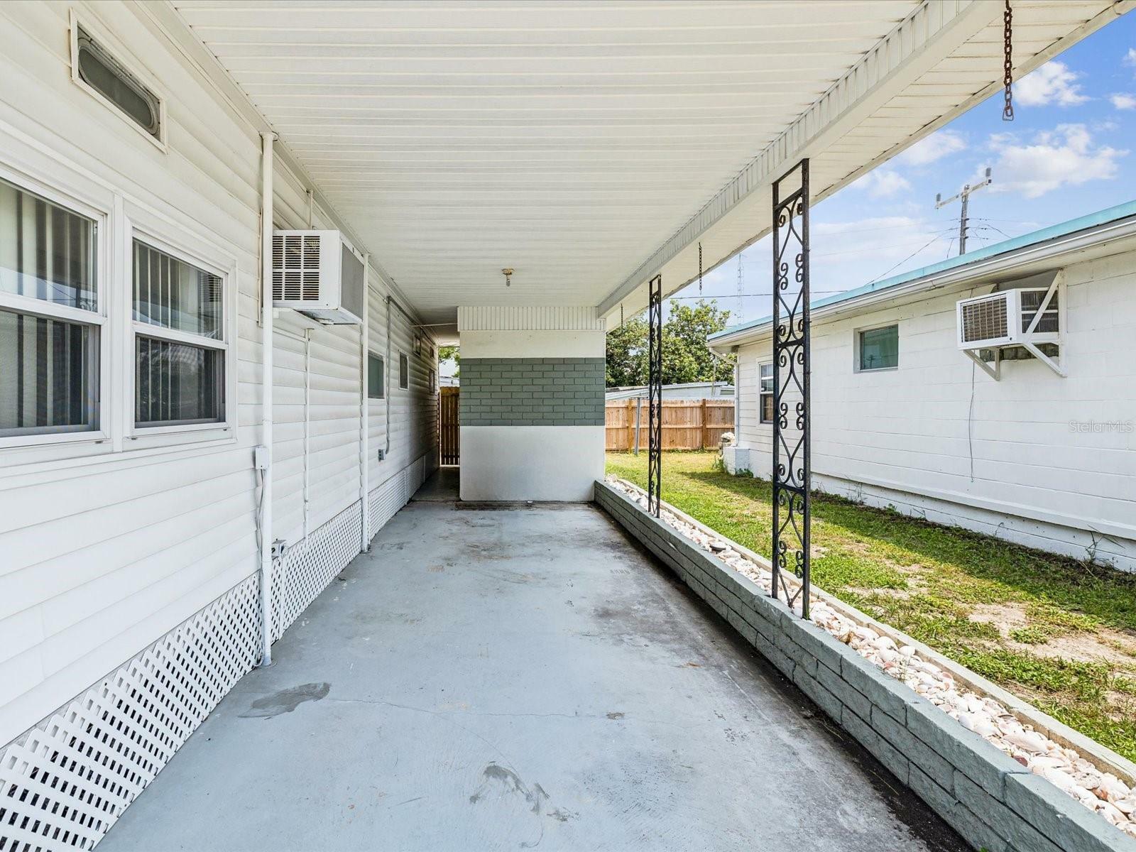 Property Photo:  1940 Shady Cove Drive  FL 34691 