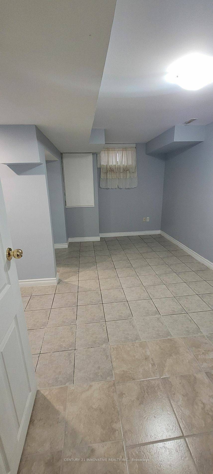 Photo de la propriété:  16B Gower St  ON M4B 3P5 