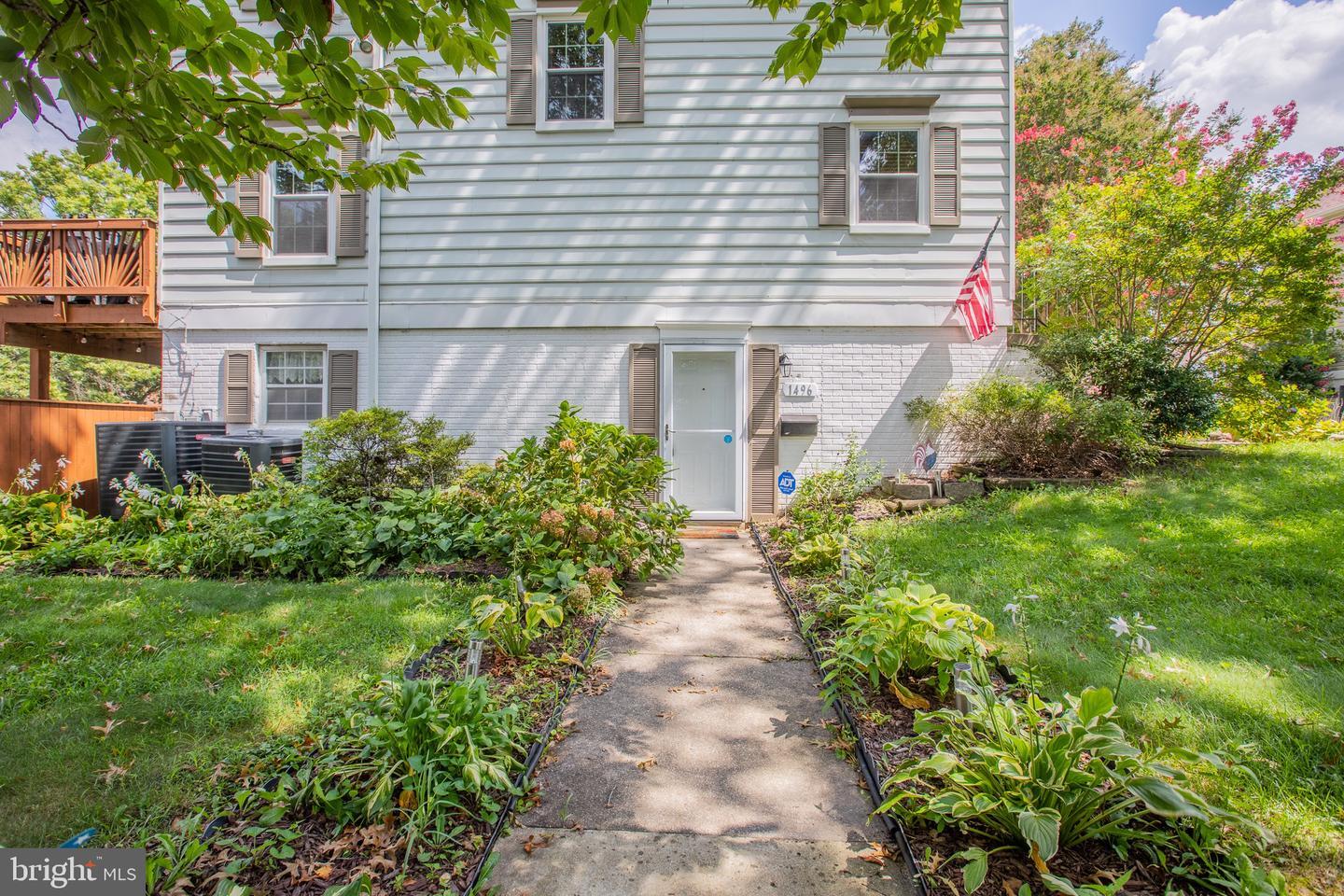 Property Photo:  1496 Mara Vista Court  MD 21114 