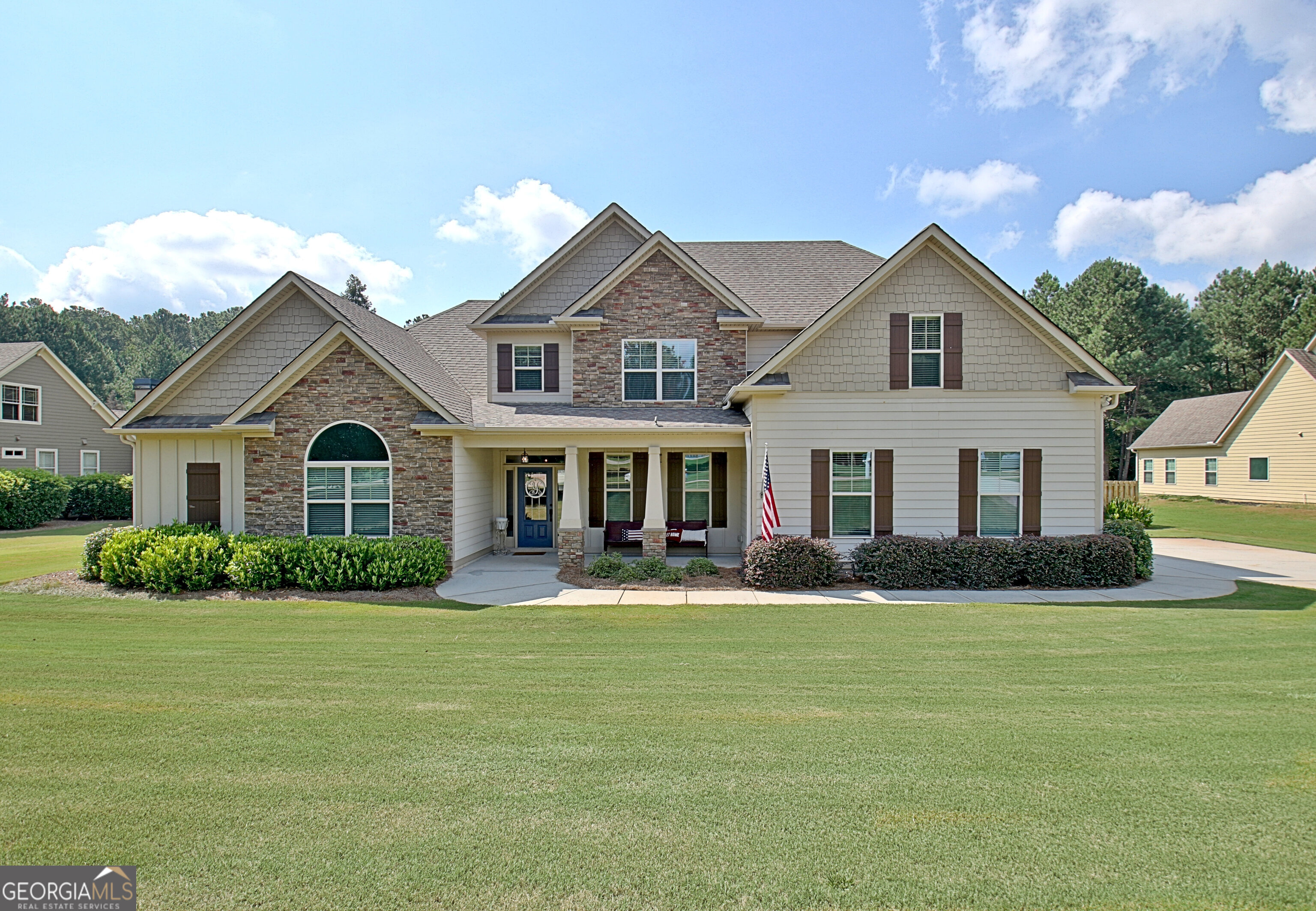 Property Photo: 125 Kenmare Row GA 30290