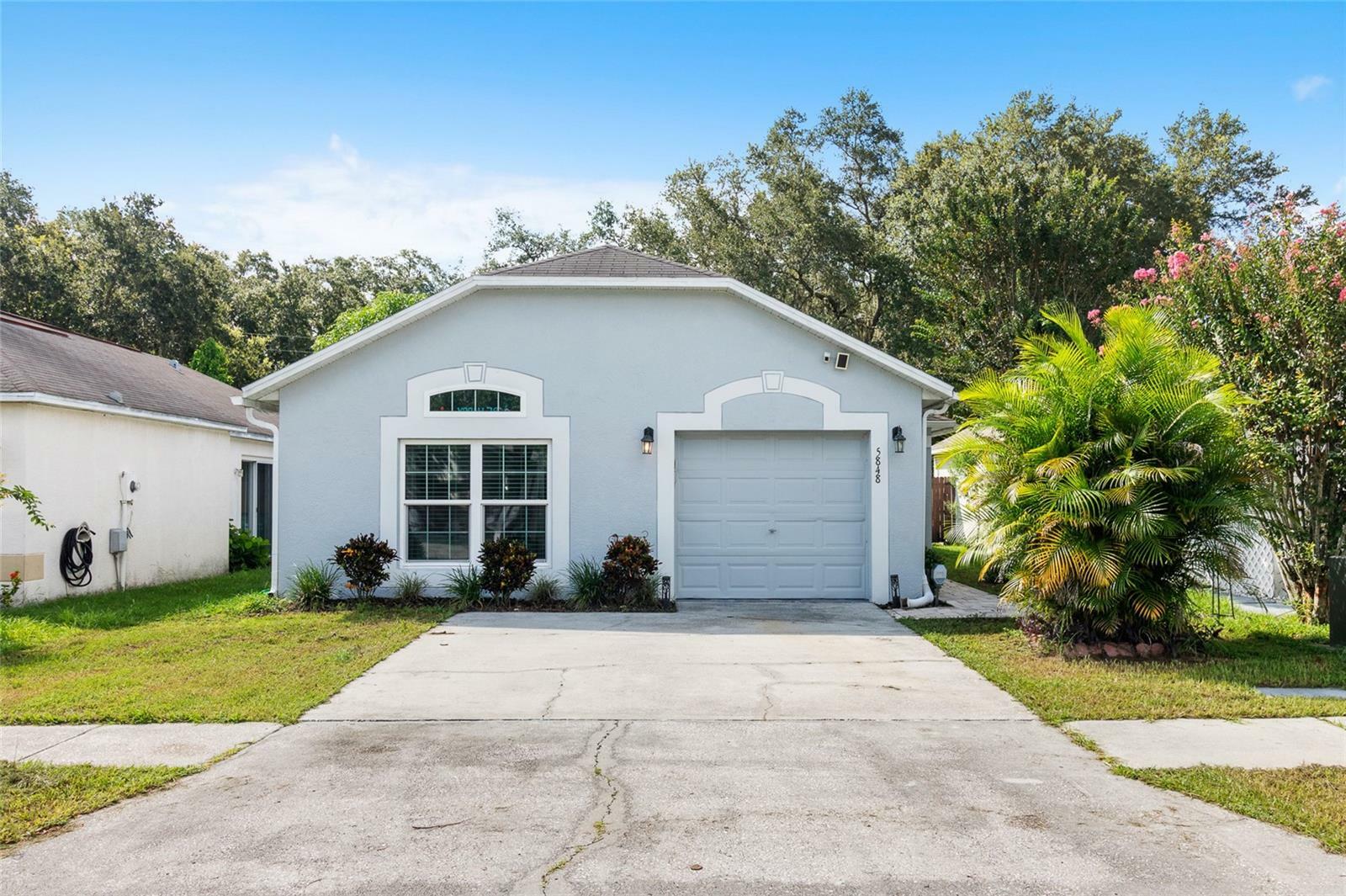 Property Photo:  5848 Lake Front Drive  FL 33545 