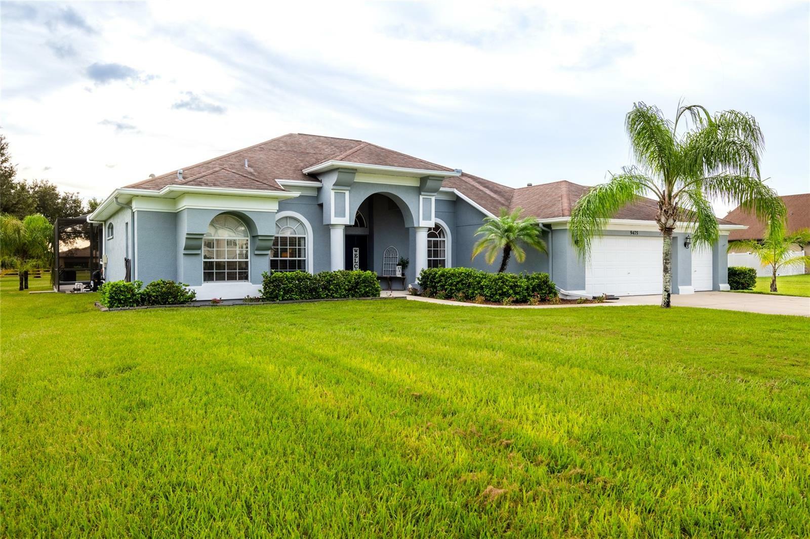 Property Photo:  9475 Swift Creek Circle  FL 33527 