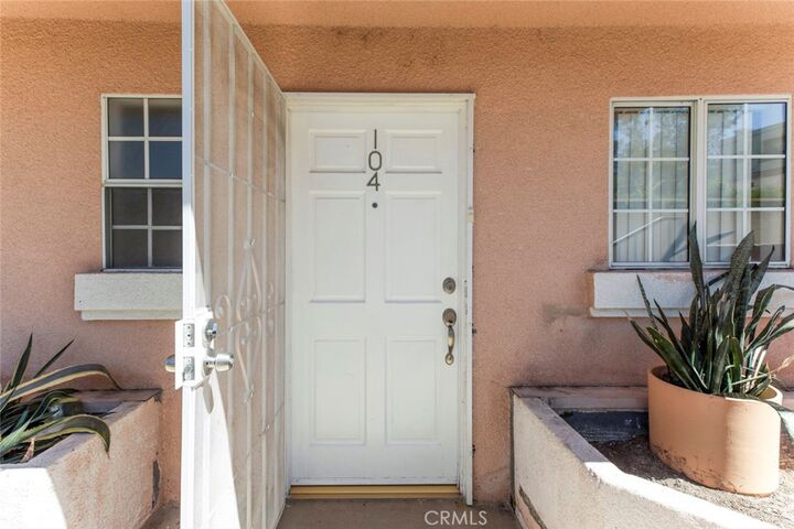 Property Photo: 10128 Hillhaven Avenue 104 CA 91042