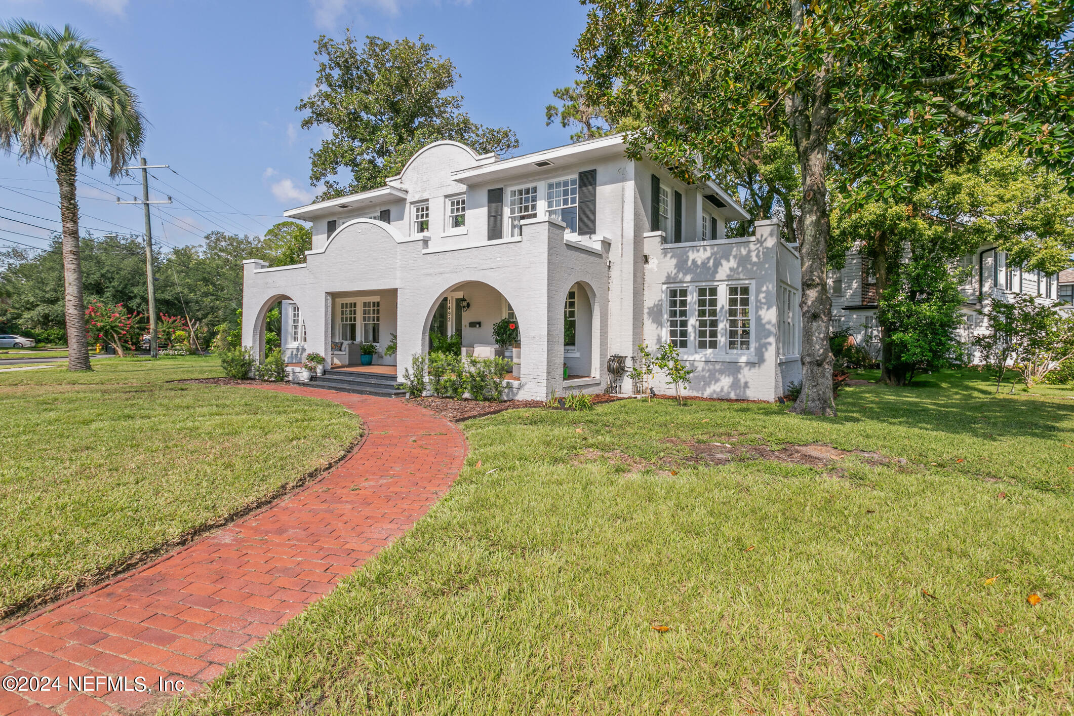 Property Photo: 1492 Avondale Avenue FL 32205