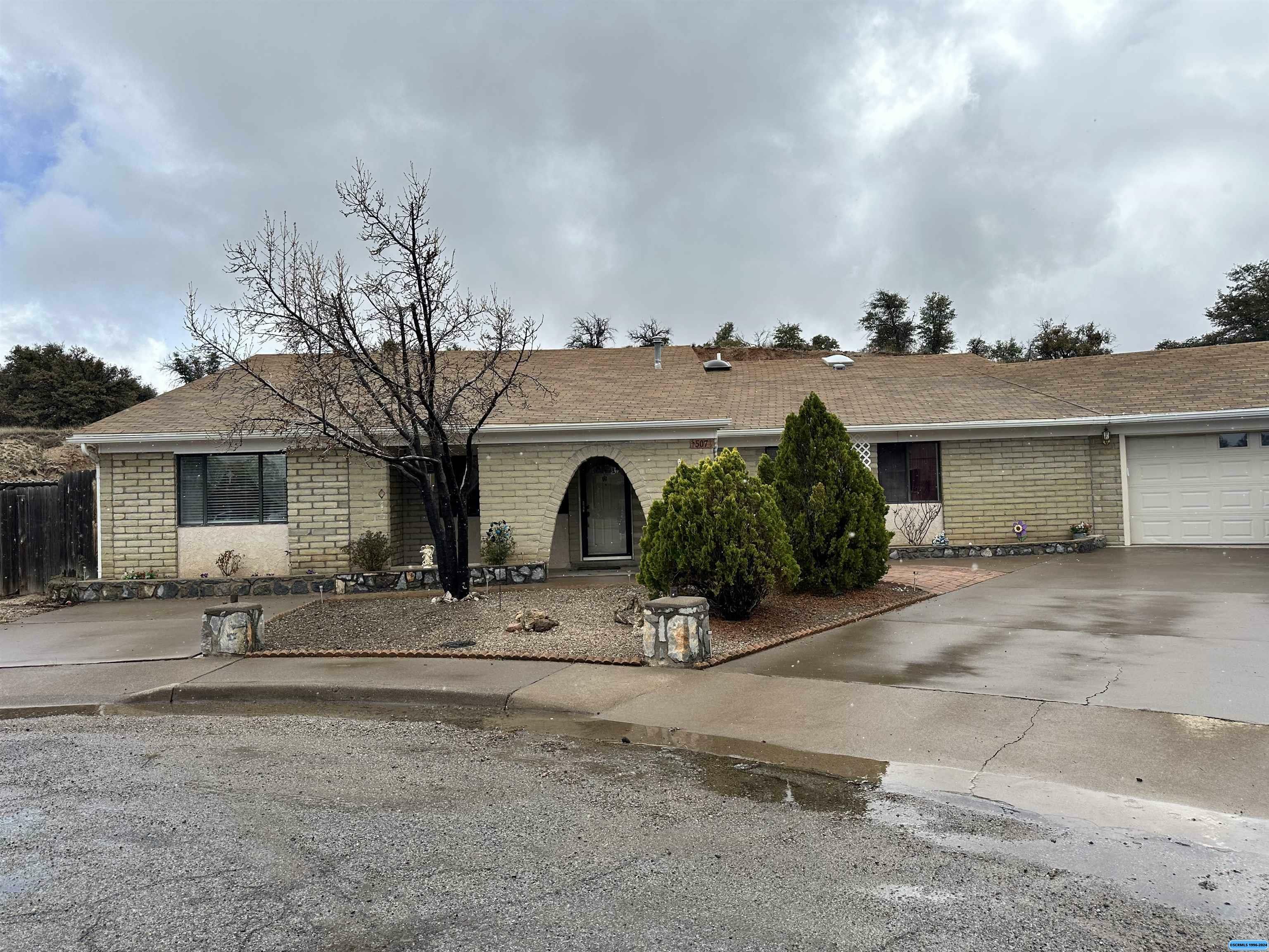 Property Photo: 507 Covellite Drive NM 88065