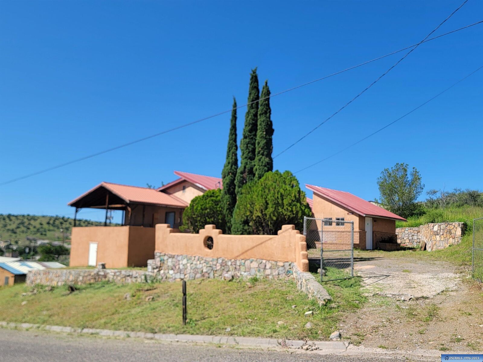 Property Photo:  105 Cactus Street  NM 88023 