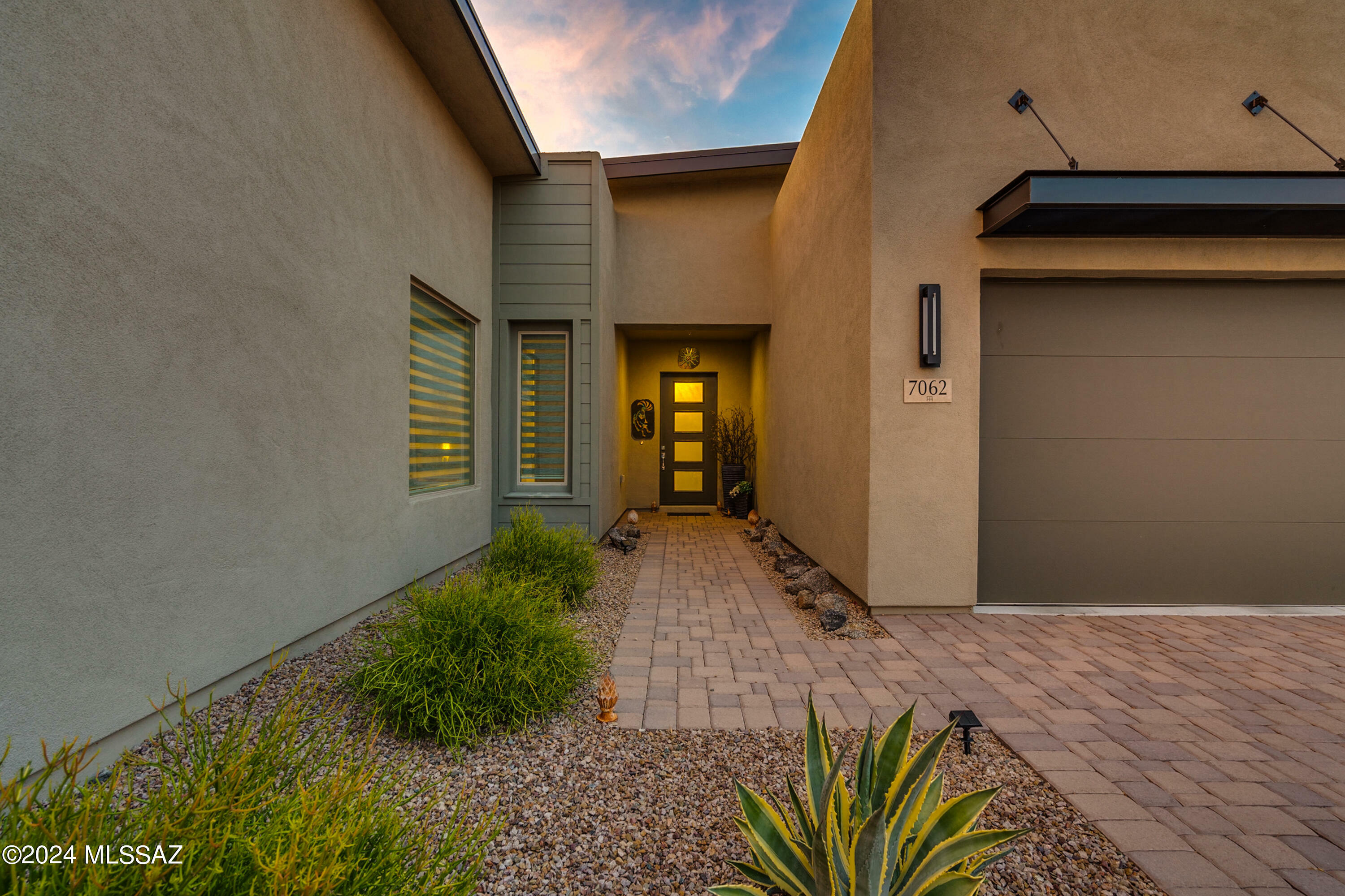 Property Photo:  7062 W Patina Drive  AZ 85658 