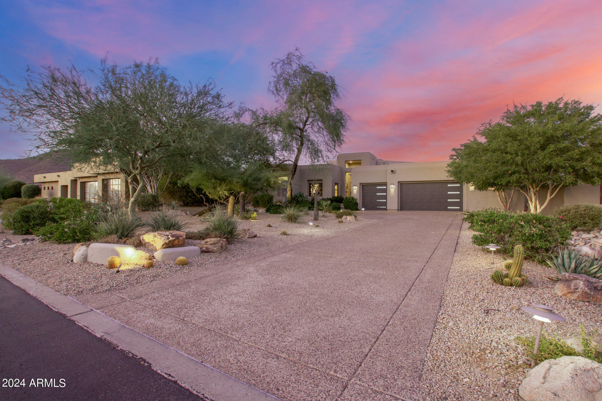 Property Photo:  11869 N 114th Way  AZ 85259 