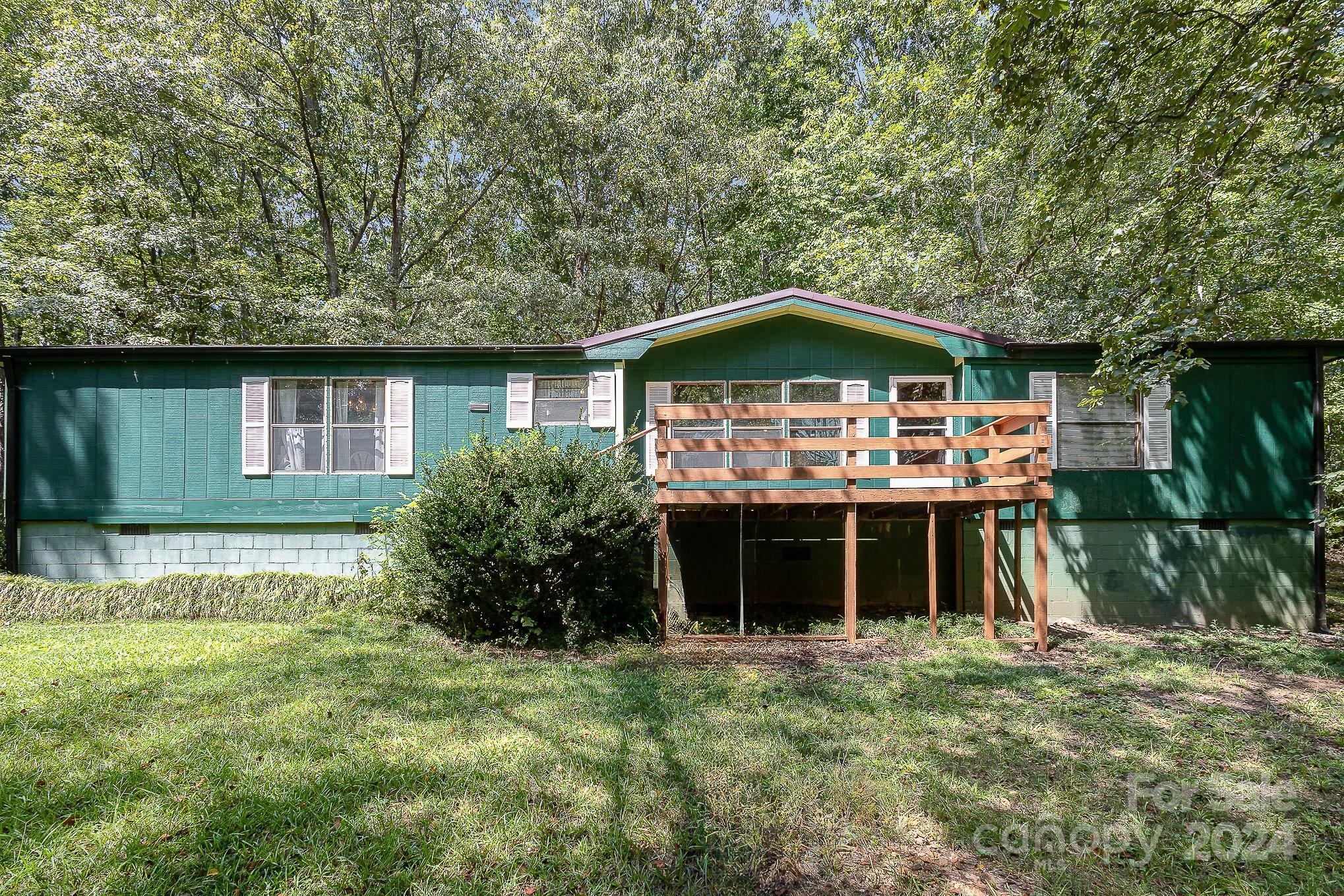 Property Photo:  140 Poppys Trail  NC 28086 