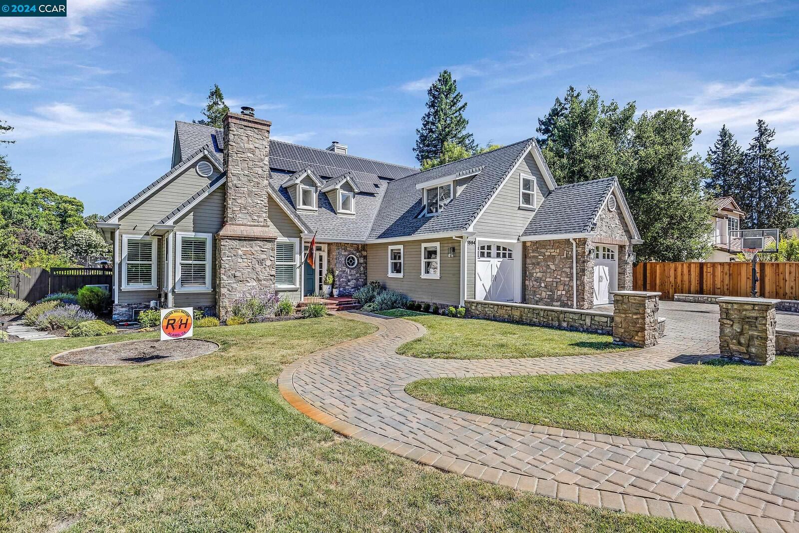 Property Photo:  1594 Alamo Way  CA 94507 