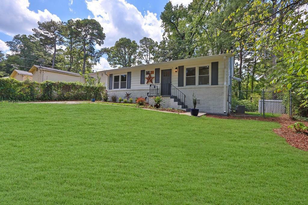 Property Photo:  732 Ford Place  GA 30079 