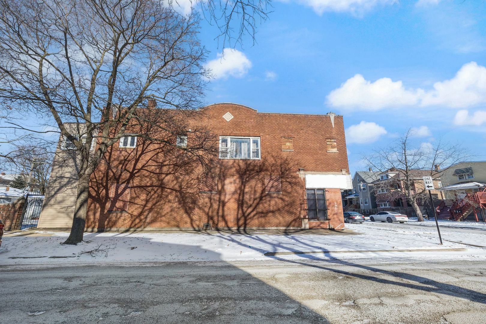 Property Photo:  8058 S Coles Avenue  IL 60617 