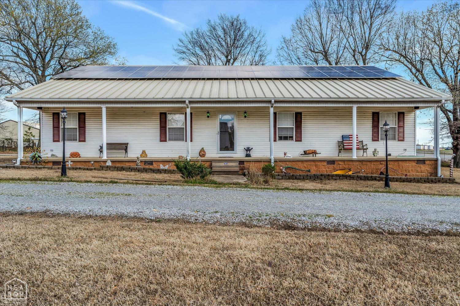 Property Photo:  2206 N 11th Avenue  AR 72450 