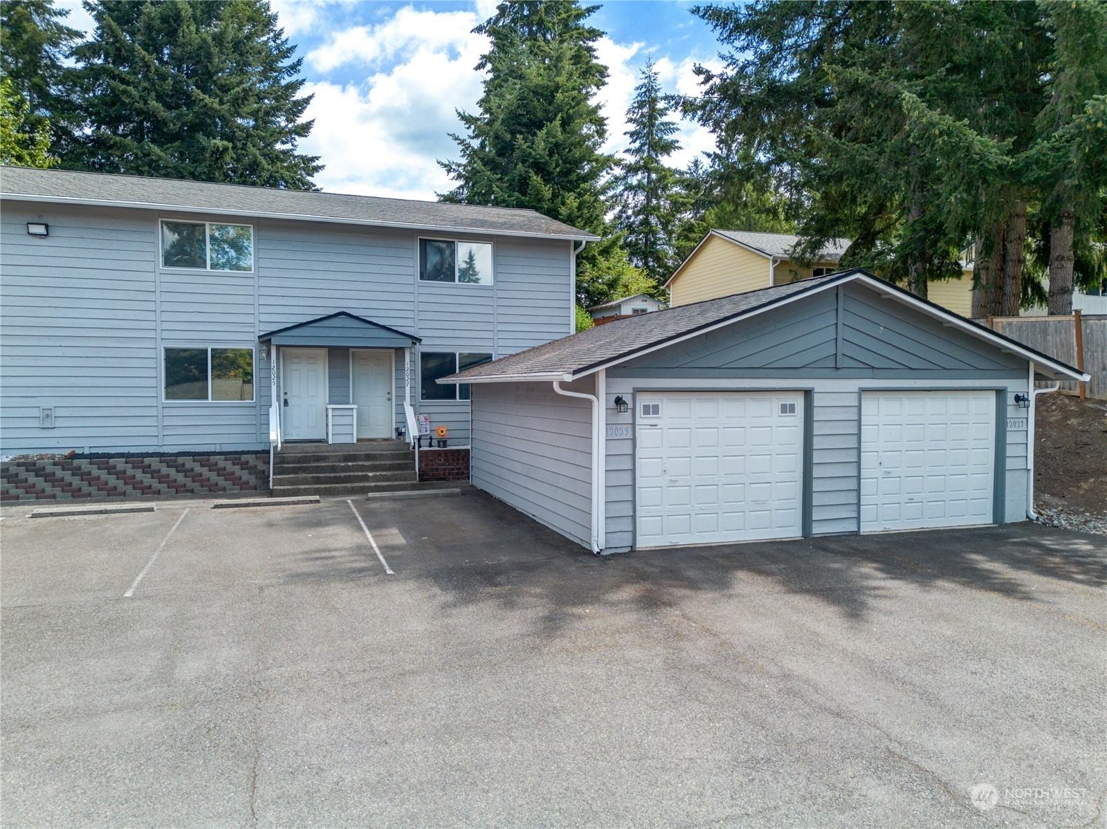 Property Photo:  12025 124th Avenue Ct E  WA 98374 