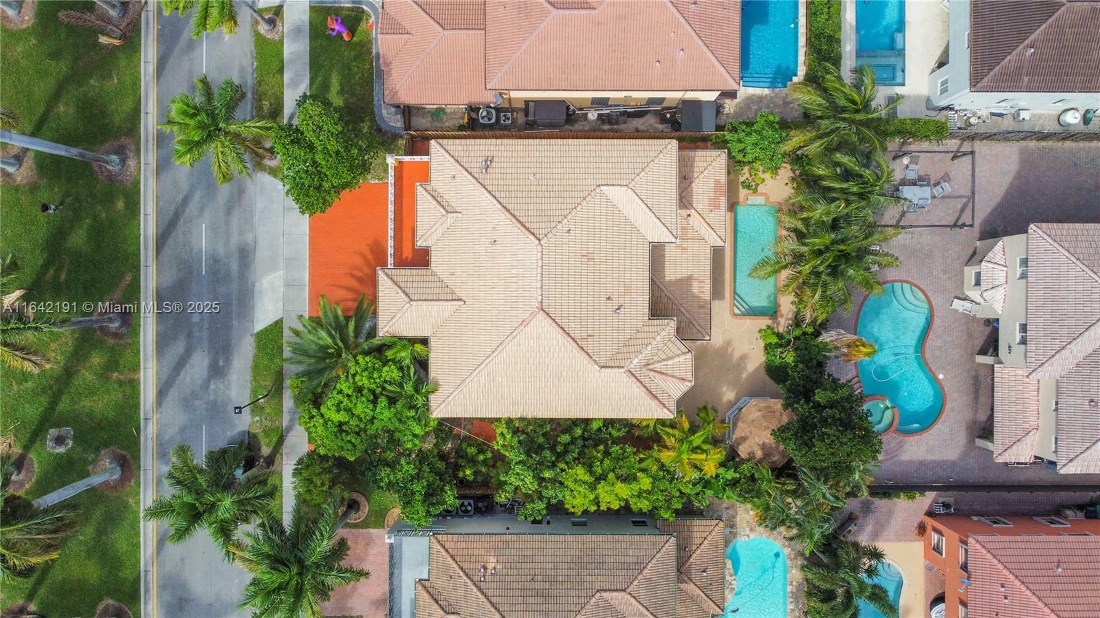 Property Photo: 6049 SW 165th Ave FL 33193