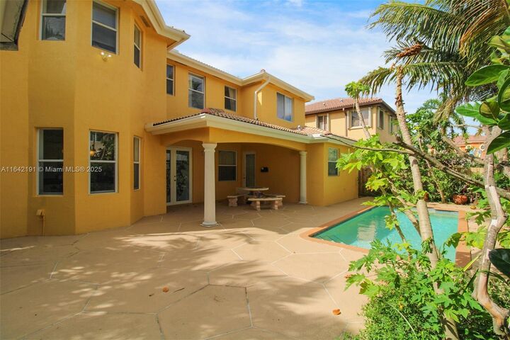 Property Photo:  6049 SW 165th Ave  FL 33193 