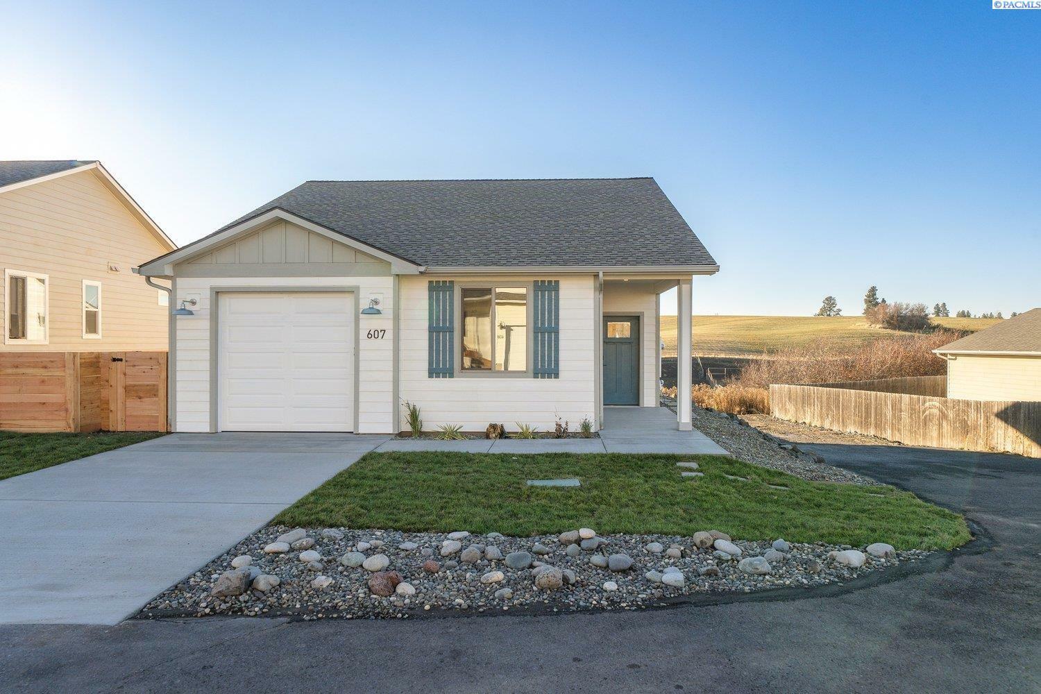 Property Photo:  607 Harvest Loop  WA 99161 