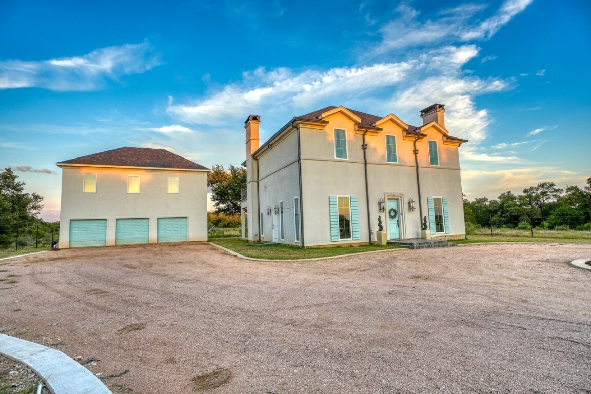 301 Twisted Oak Drive  Horseshoe Bay TX 78657 photo