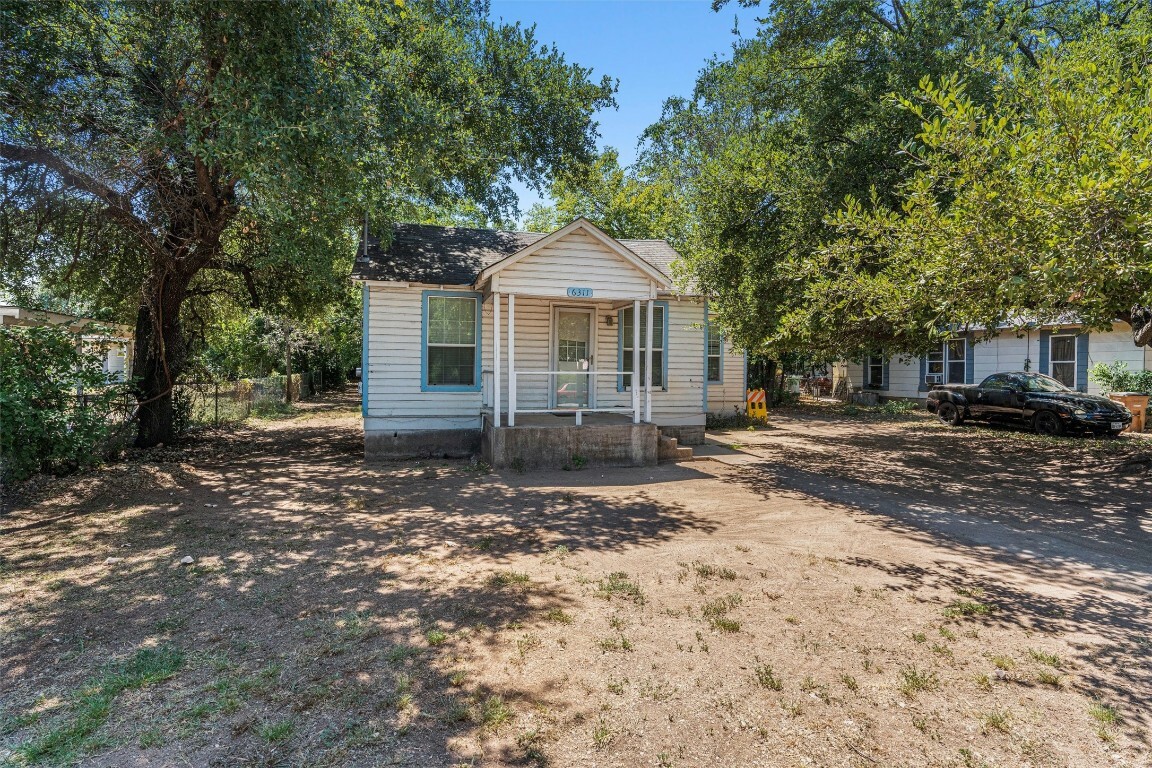 6311 Del Monte Road  Austin TX 78741 photo