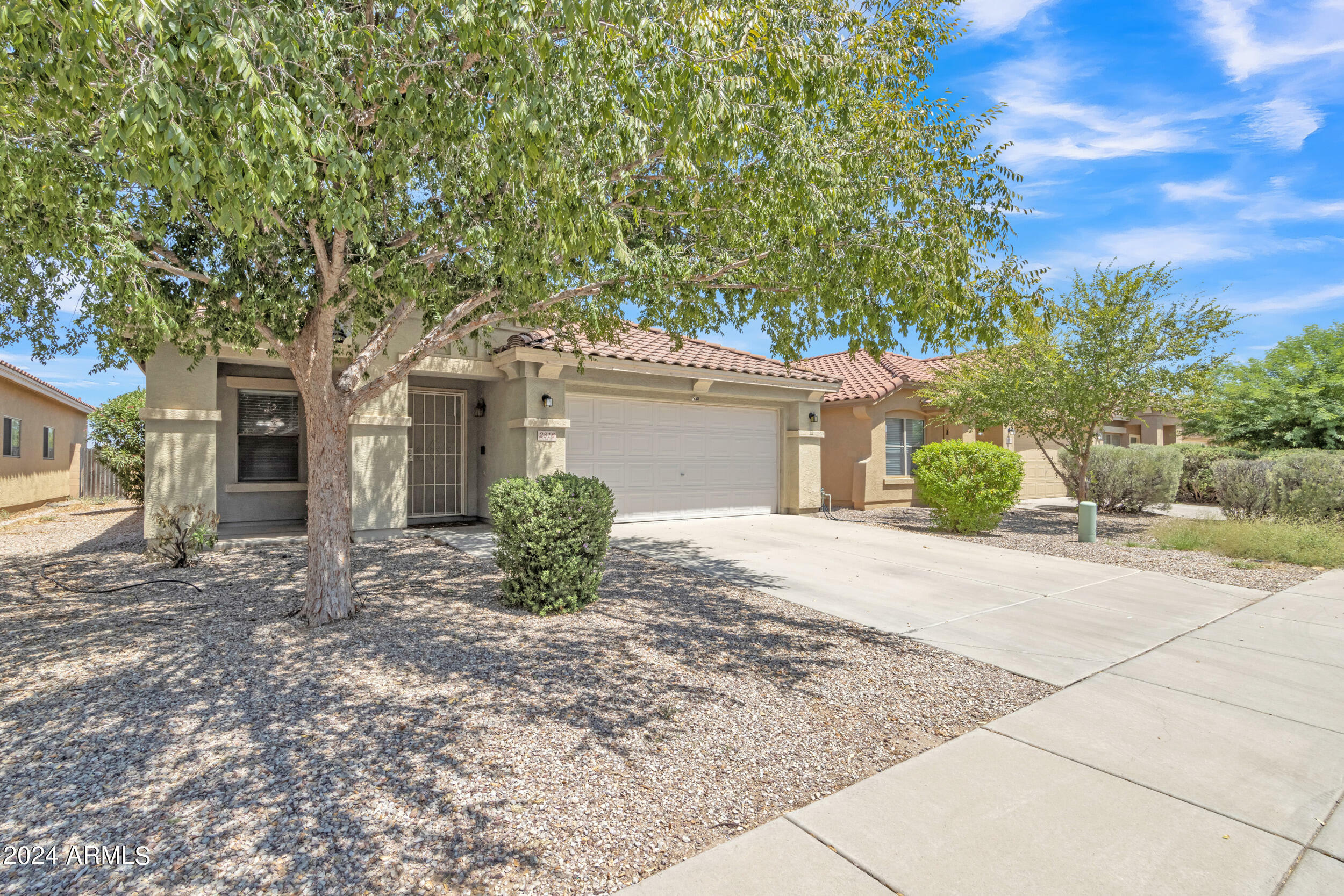 Property Photo:  2816 W Santa Cruz Avenue  AZ 85144 