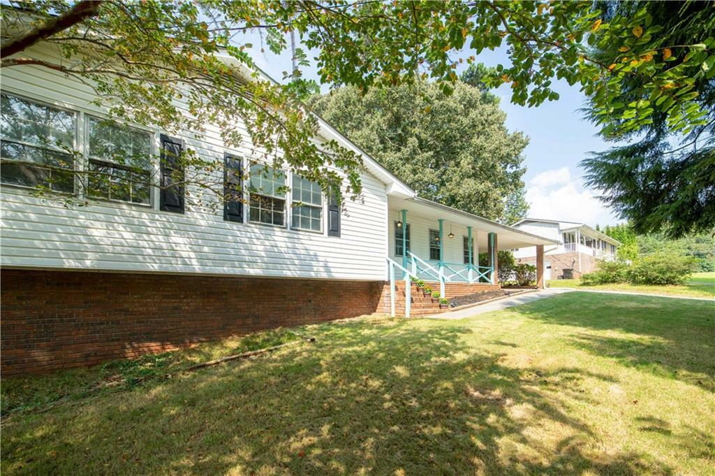 Property Photo:  5609 Seminole Way  GA 30102 