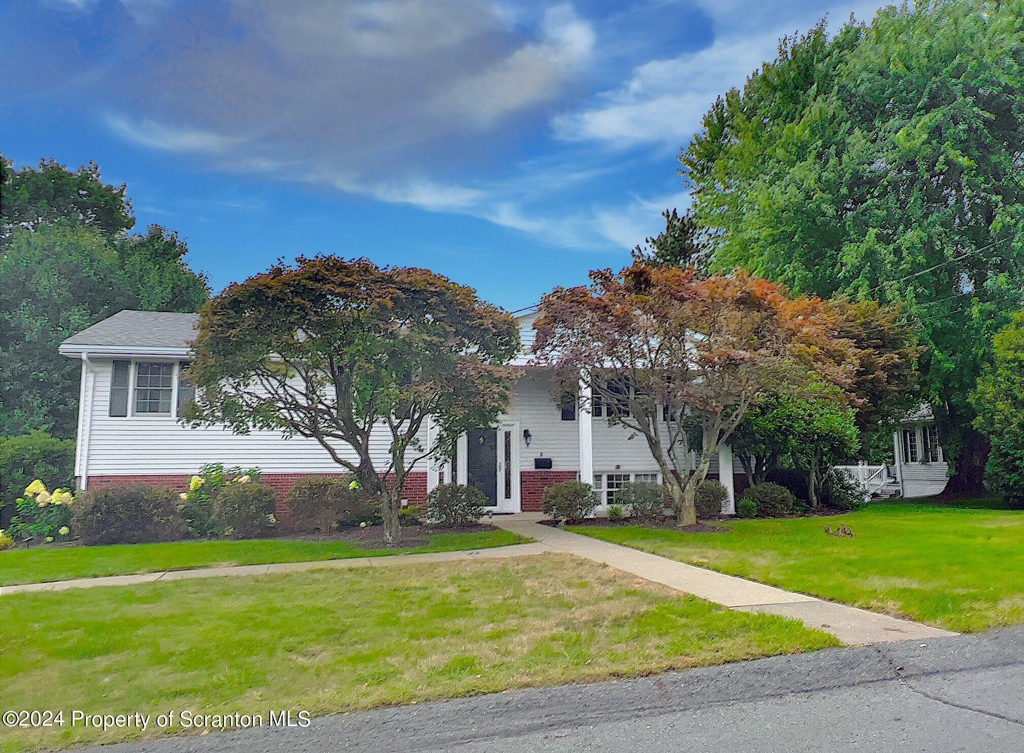 Property Photo:  8 Margaret Avenue  PA 18403 