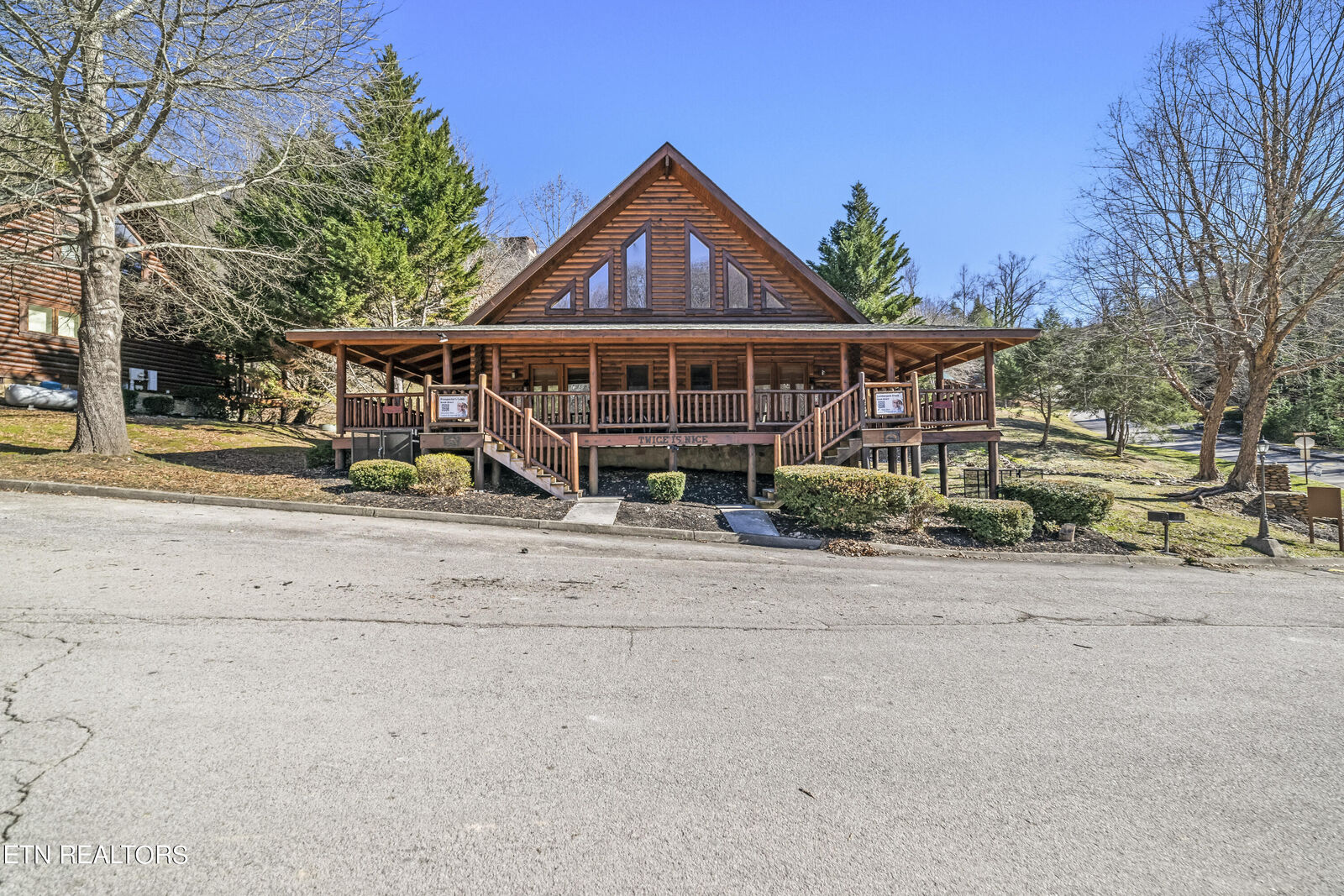 Property Photo: 3124 Smoky Ridge Way TN 37862