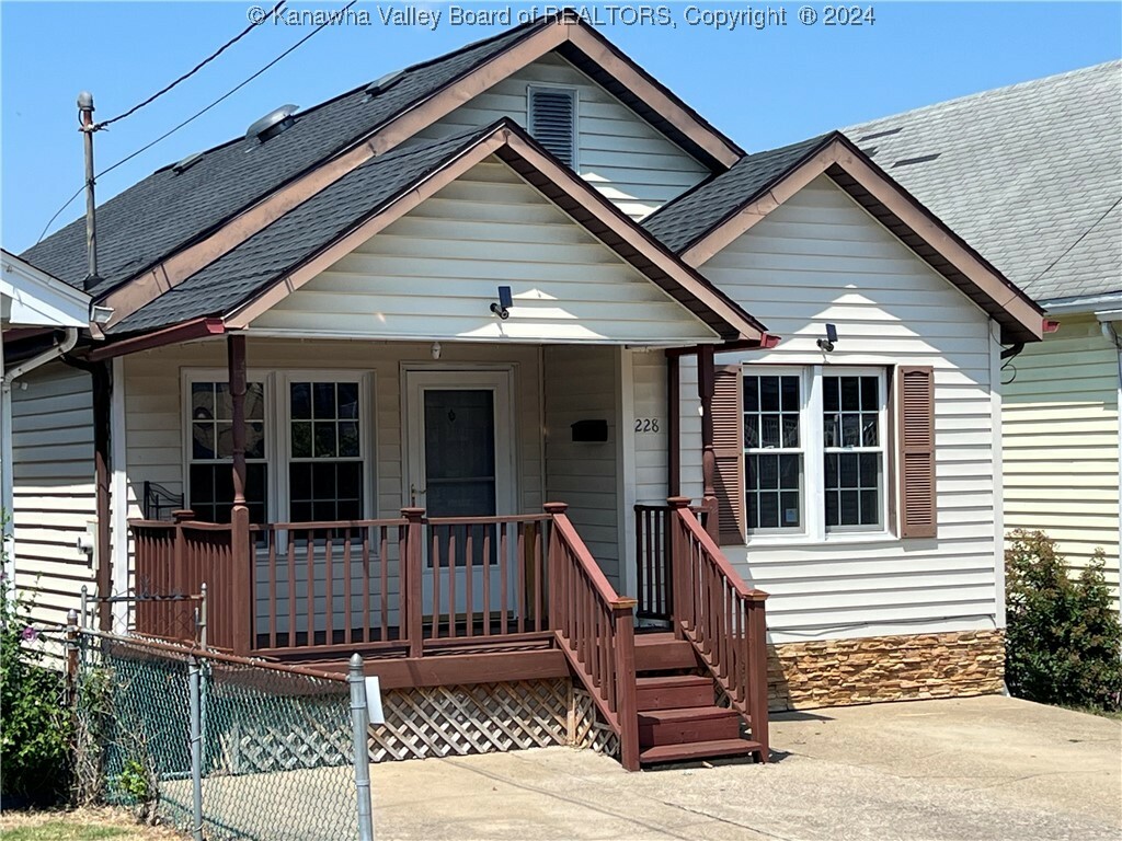 Property Photo:  228 Central Avenue  WV 25303 