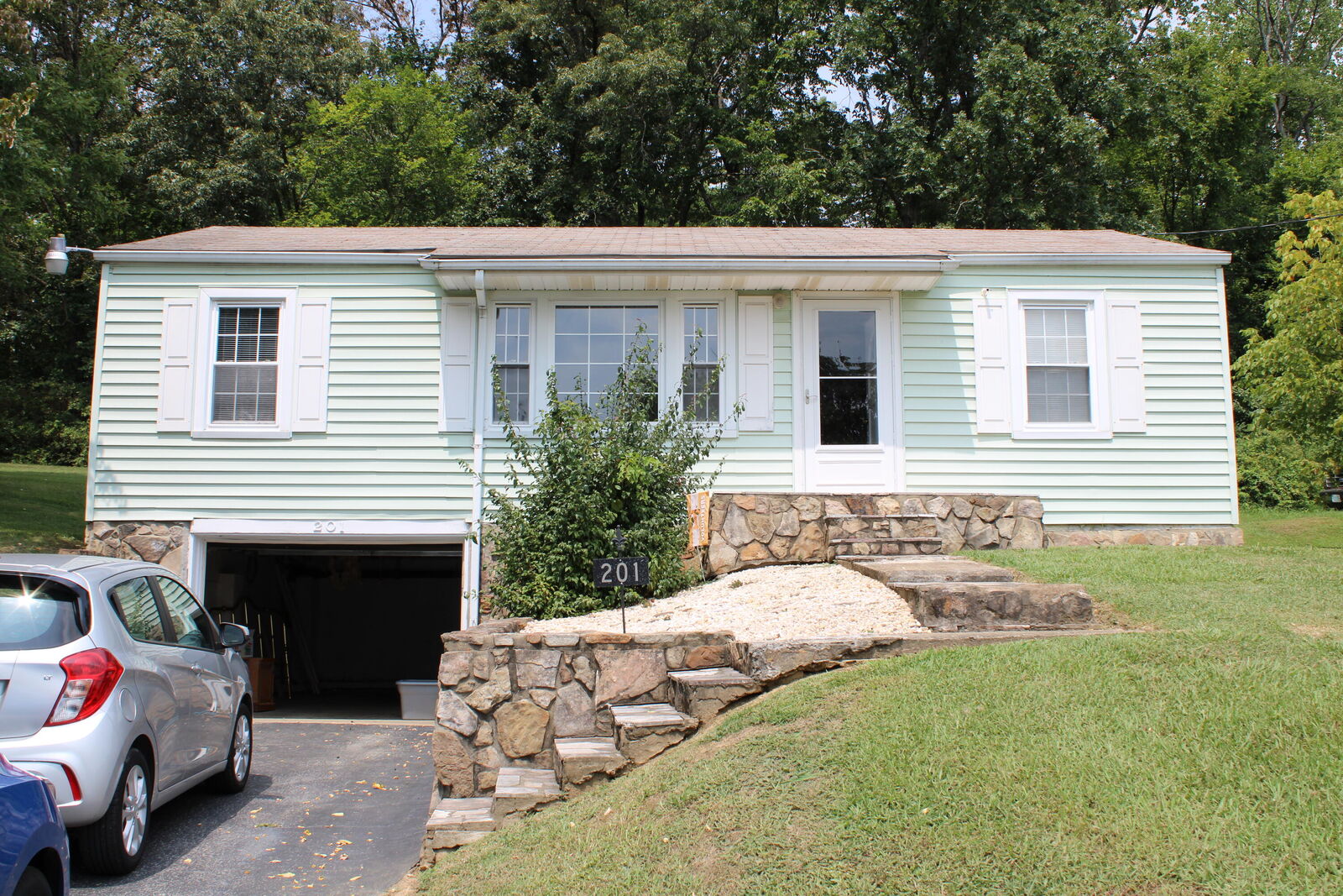 Property Photo:  201 Cypress Street  TN 37745 