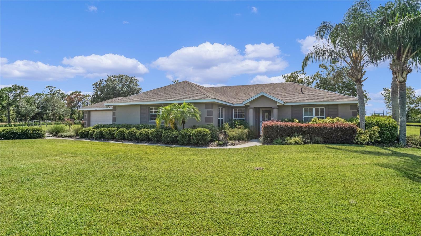 Property Photo:  40531 W 8th Avenue  FL 32784 