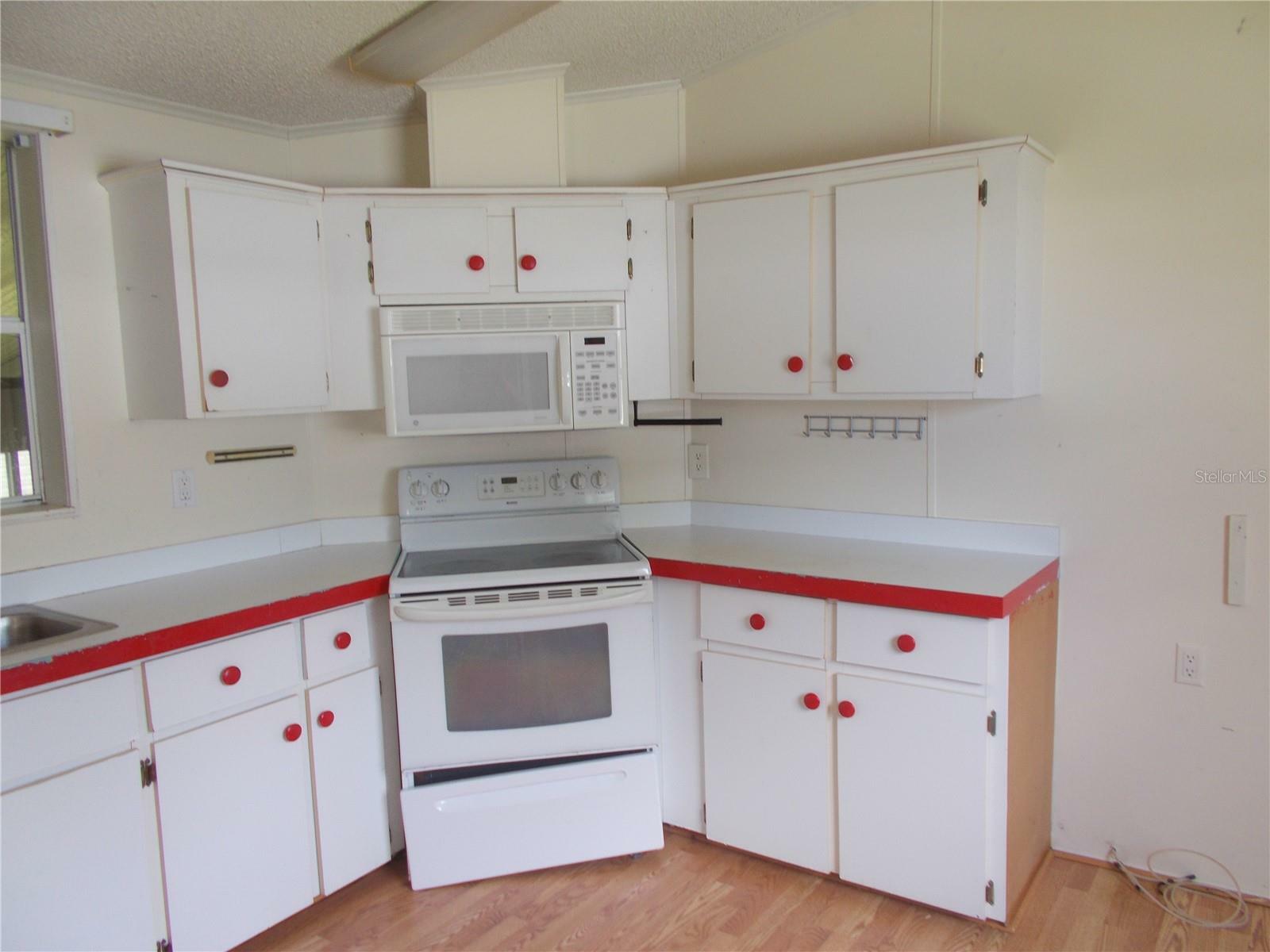 Property Photo:  5787 Holiday Park Boulevard  FL 34287 