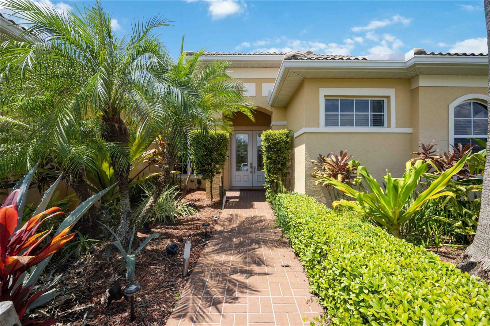 Property Photo:  6453 Indigo Bunting Place  FL 34202 