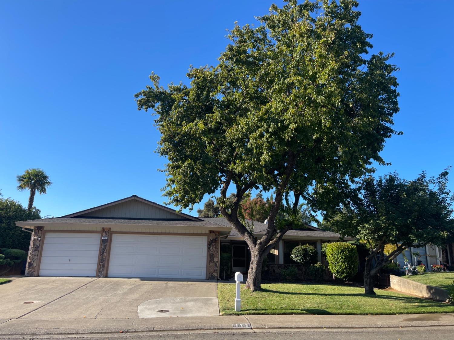 Property Photo: 5901 Adana Circle CA 95608