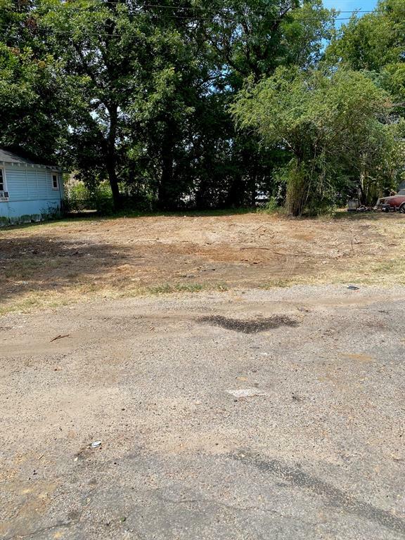 Property Photo:  224 5th Street SE  TX 75460 