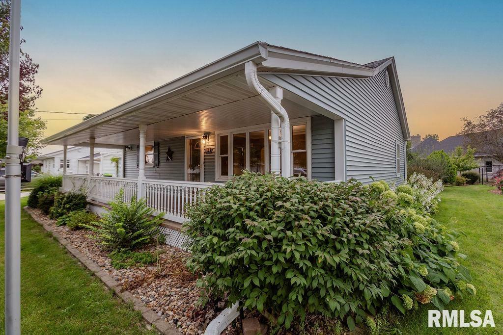 Property Photo:  108 Sunrise Street  IL 61561 