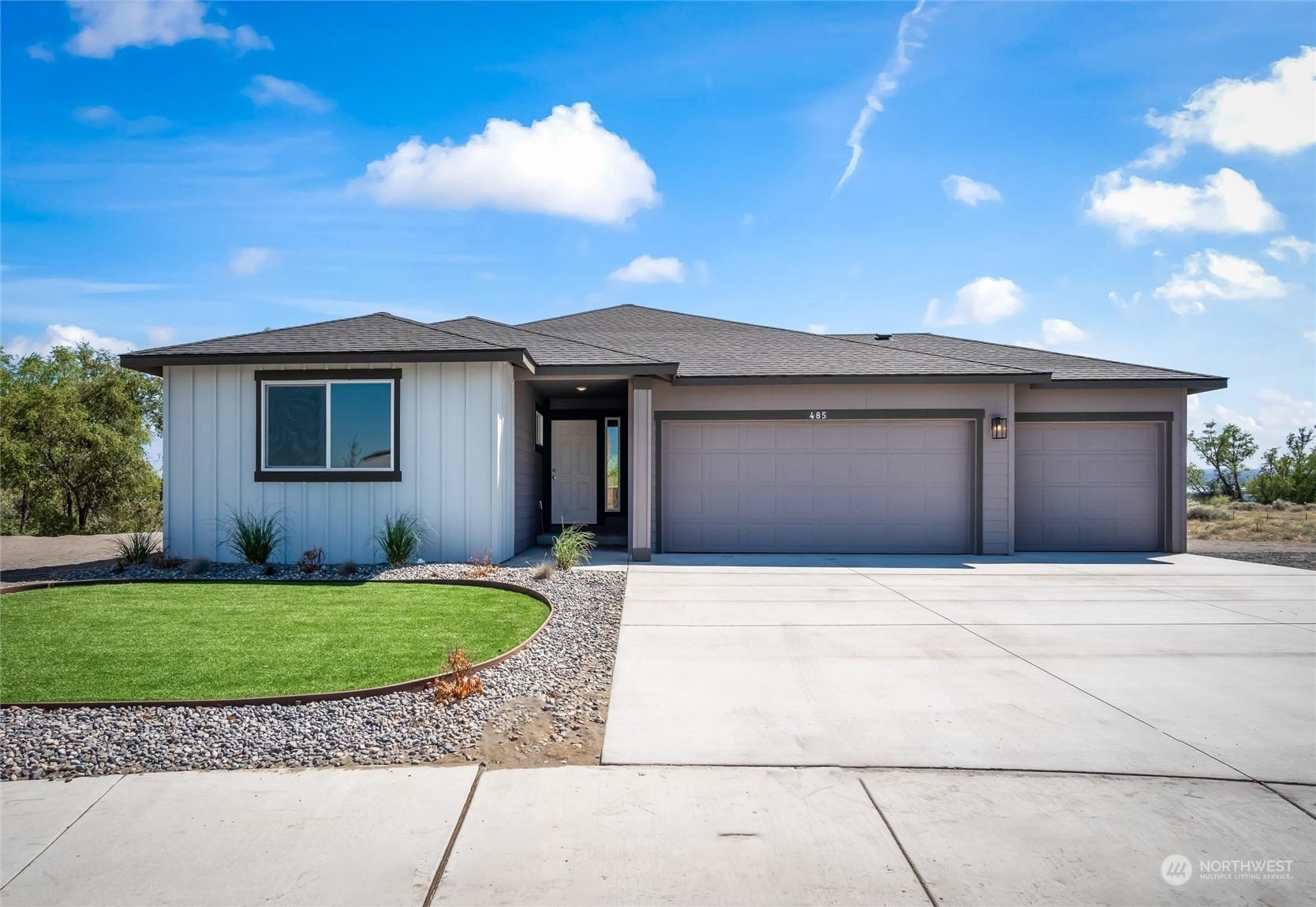 485 N Ruddy Street  Moses Lake WA 98837 photo