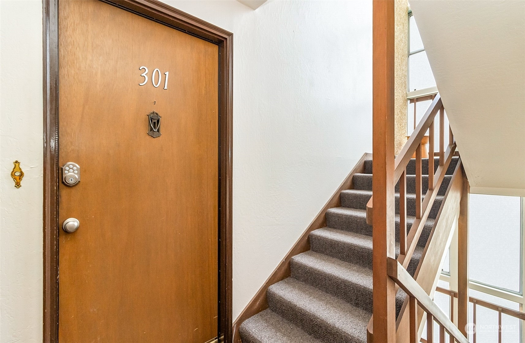 Property Photo:  3209 Hoyt Avenue 301  WA 98201 