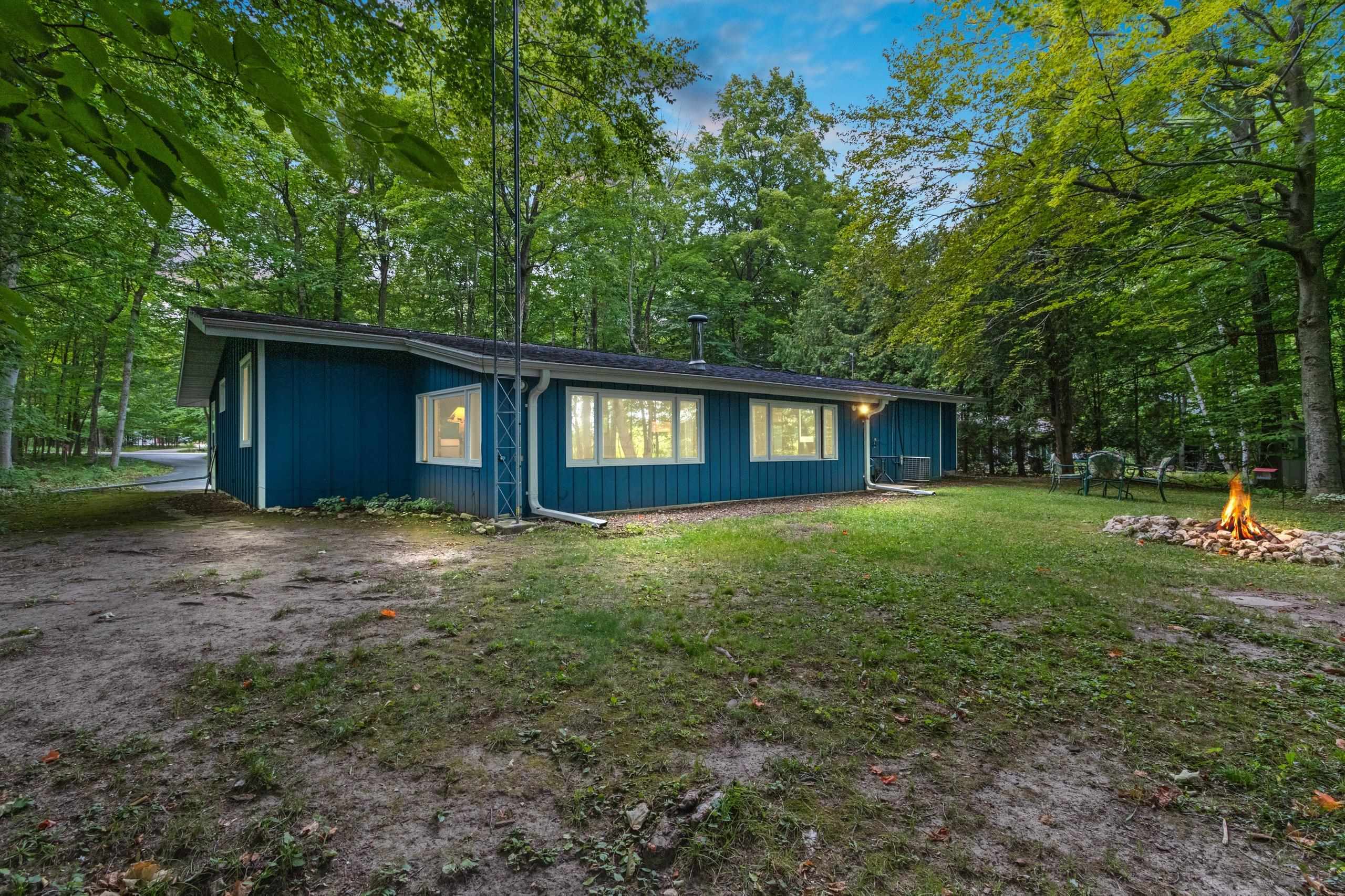 Property Photo:  5064 Alpen Lane  WI 54209 