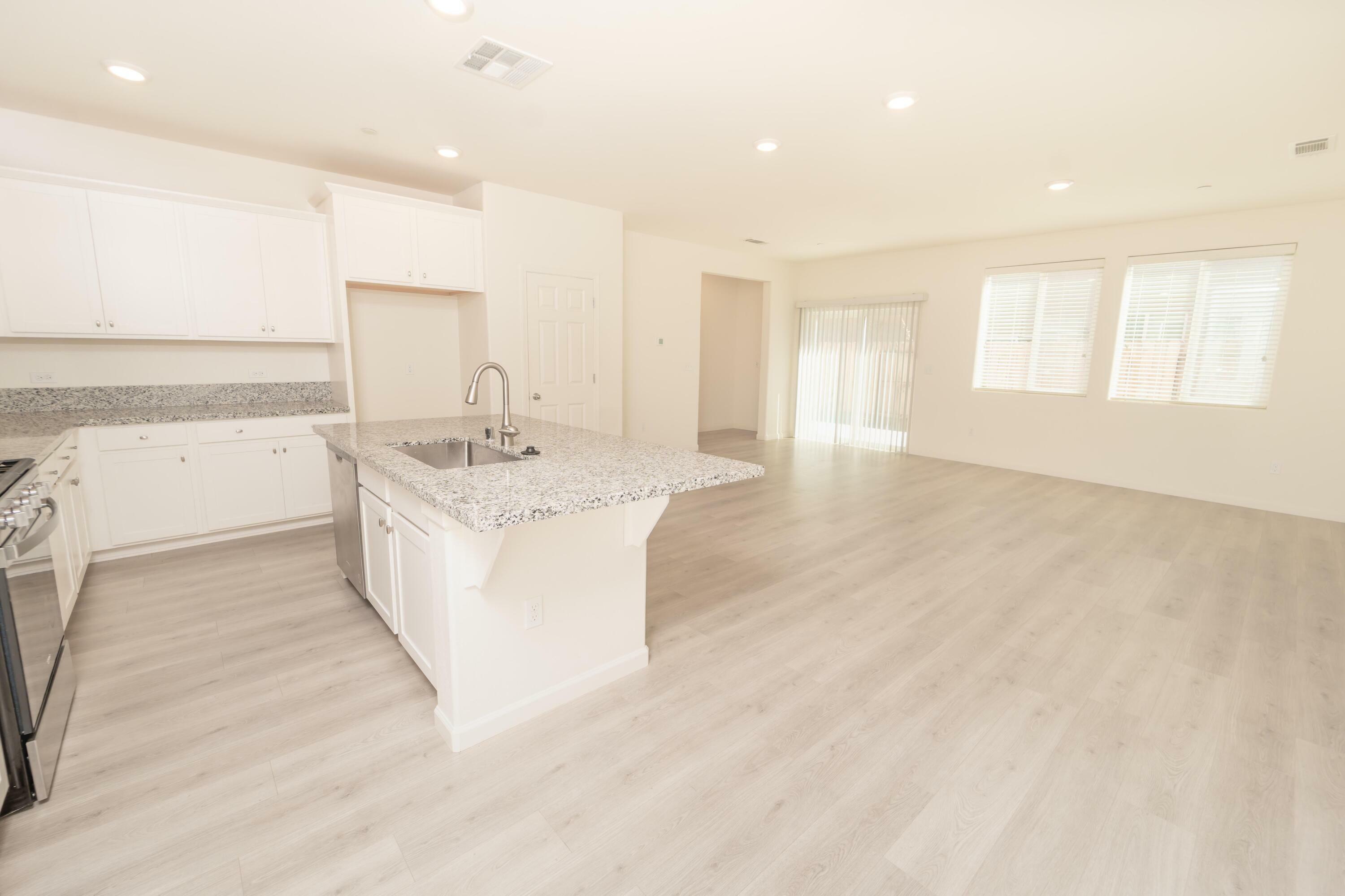 Property Photo:  2212 S Aubree Street  CA 93292 