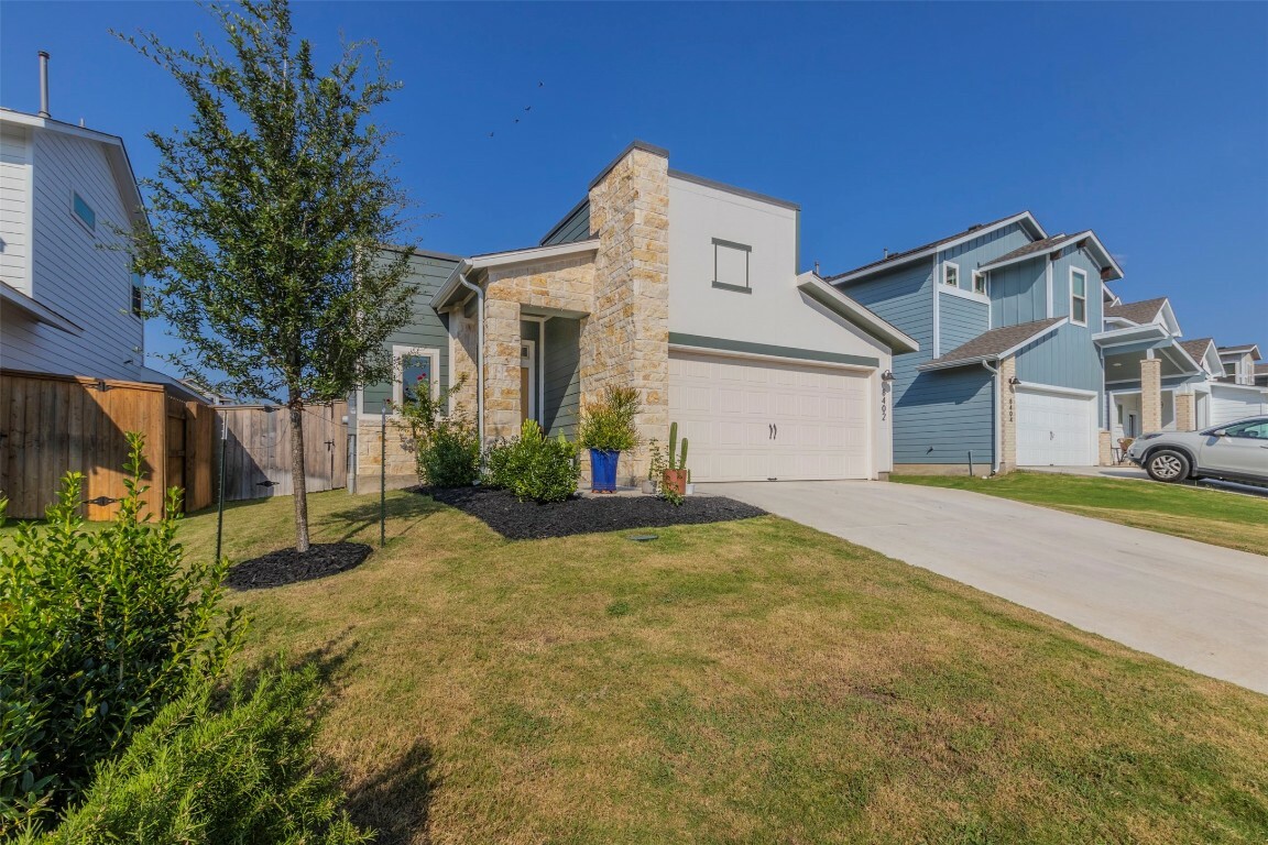 Property Photo:  8402 Cottage Rose Drive  TX 78744 