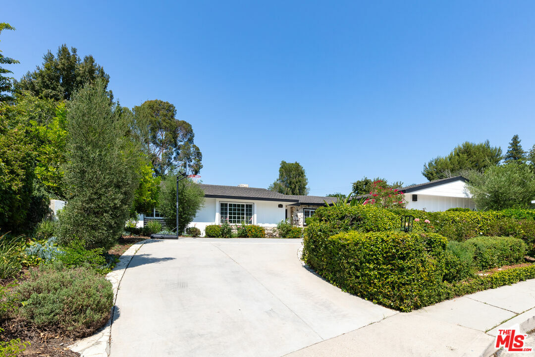 Property Photo:  16661   Adlon Rd  CA 91436 