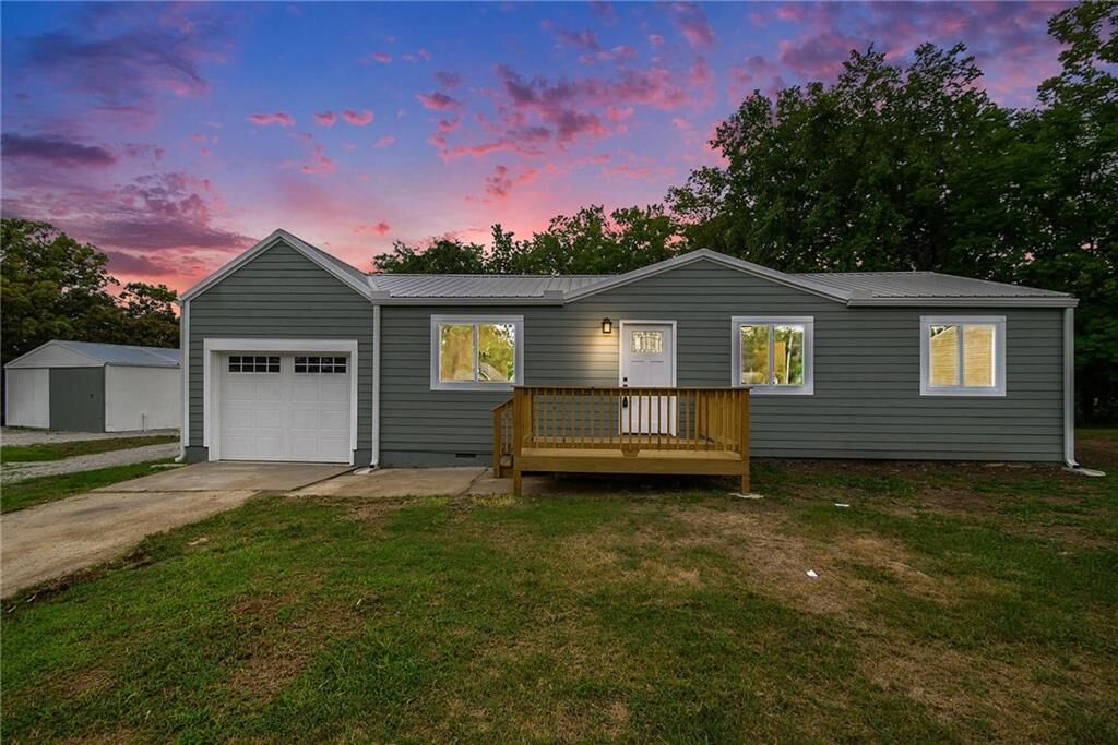 Property Photo:  105 15th Street  KS 66064 