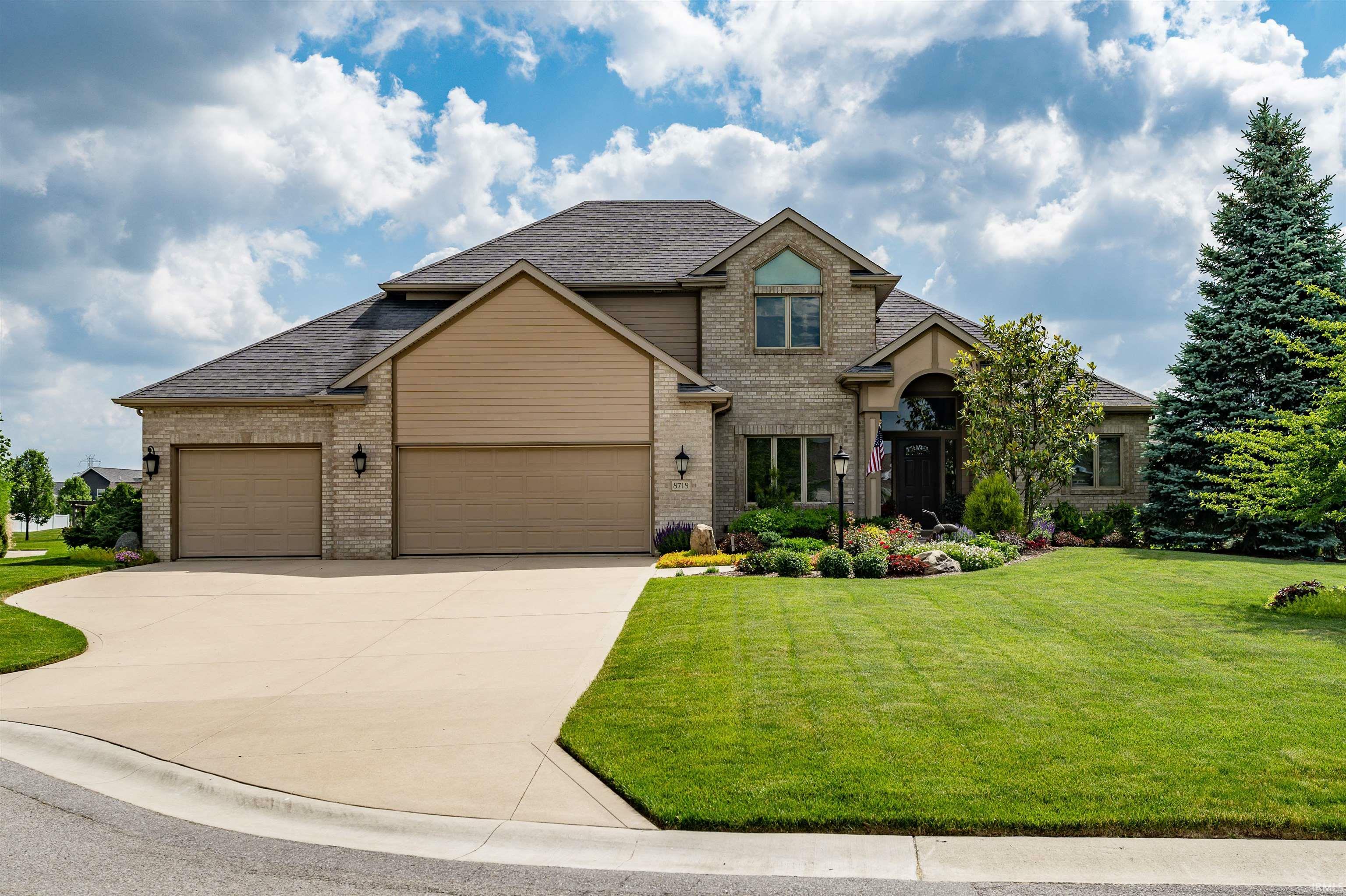 Property Photo: 8718 Finn Dowling Cove IN 46835-9124