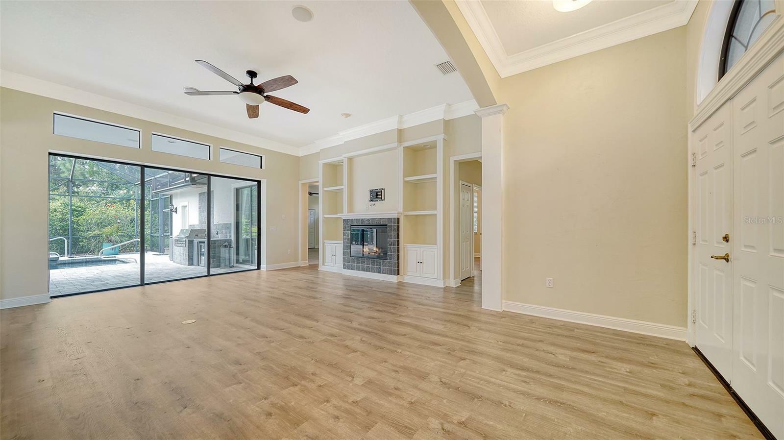 Property Photo:  13820 Siena Loop  FL 34202 